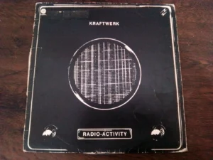 IMG_20260422_111530 Lp Vinil Kraftwerk - Radio Activity
