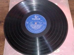 IMG_20260428_112206 LP Vinil Carlos Cezar - Triunfamos
