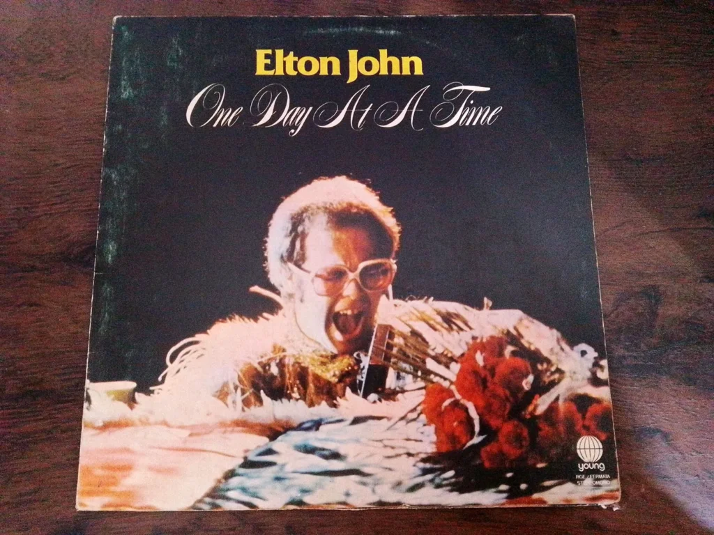 LP Vinil Elton John - One Day At A Time