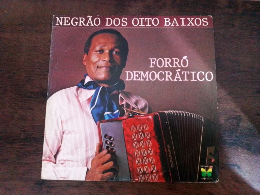 LP Vinil Negrão Dos Oito Baixos - Forró Democrático