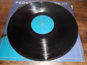 Lp Vinil Guimarães - Pedaços Do Brejo