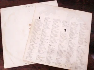 LP Vinil Elton John - Too Low For Zero