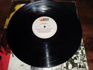 IMG_20260513_114752 LP Vinil Heróis Da Resistência - Heróis Três