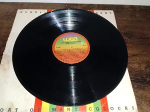 IMG_20260520_185419 LP Vinil Dennis Brown - Joseph's Coat Of Many Colours